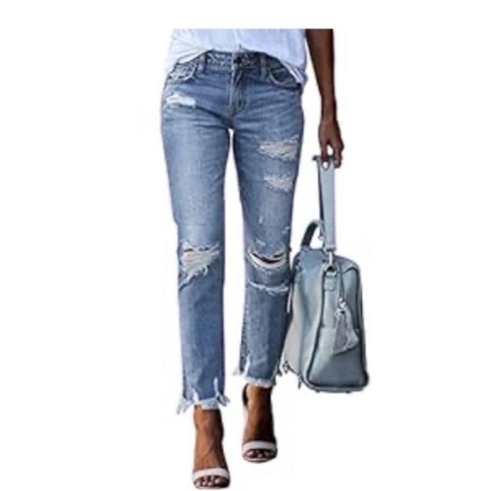 SHEIN Light Blue Distressed Cropped Jeans